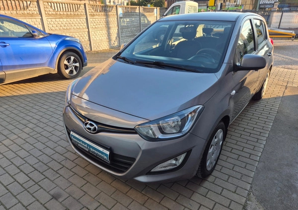 Hyundai i20 cena 23900 przebieg: 139460, rok produkcji 2013 z Zgierz małe 301